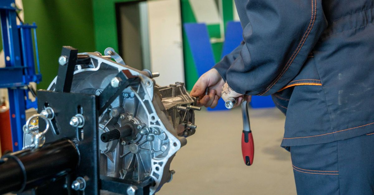 locksmith service technician — Swift Lock Locksmith